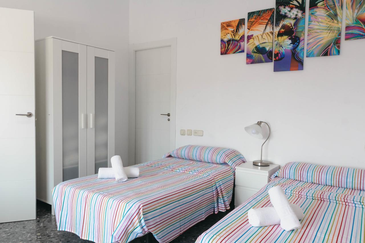 Marques De Guadiaro 1 Apartamentos Malaga Exterior photo